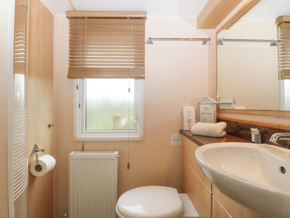 Coed Llai Lodge House in Trearddur Bay