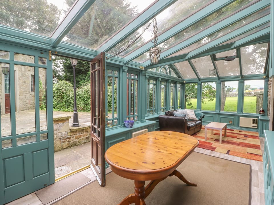 Cottage | Interior