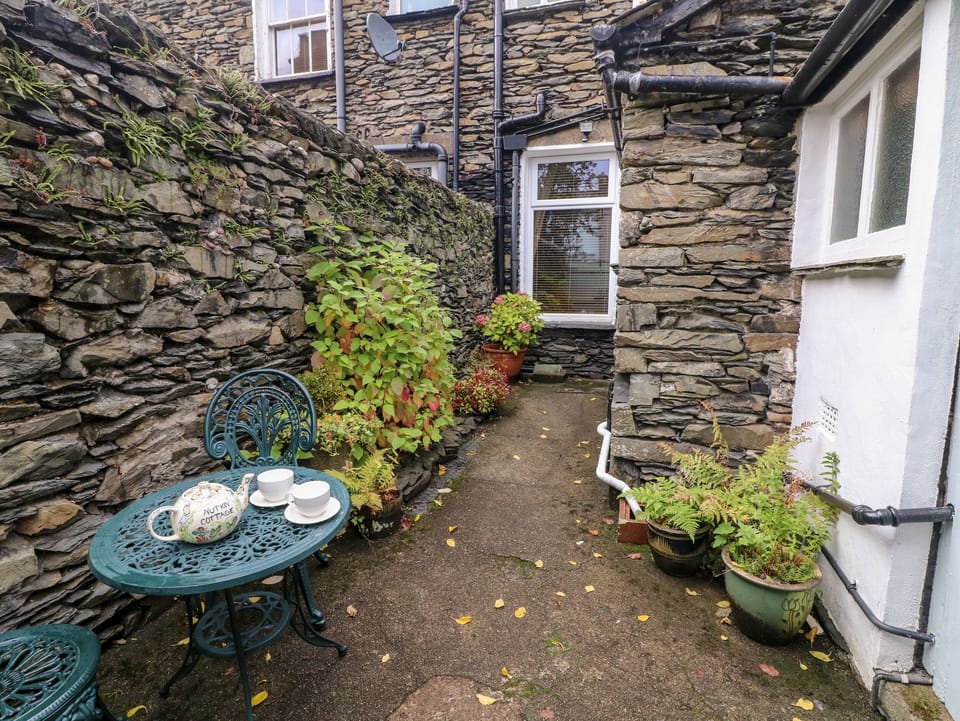 Cottage | Interior