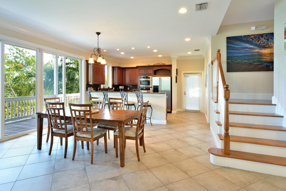 House, Multiple Beds (Seaside Retreat) | Dining