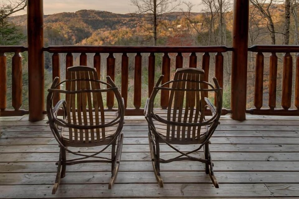 Studio (3 Bedrooms) | Property amenity