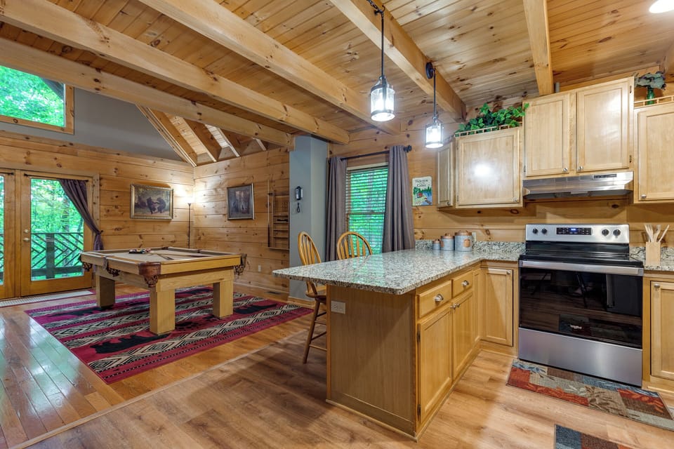 Studio (1 Bedroom) | Property amenity
