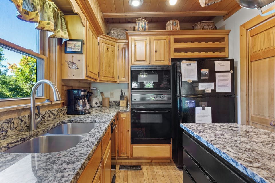 Studio (3 Bedrooms) | Property amenity