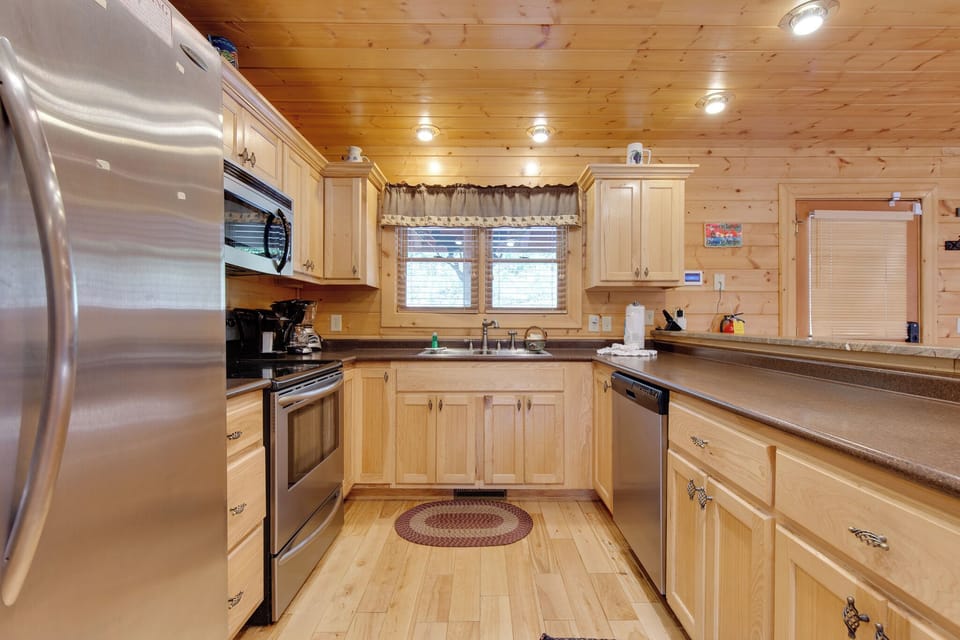 Studio (4 Bedrooms) | Property amenity