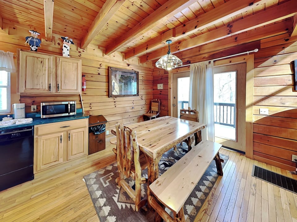 Studio (2 Bedrooms) | Property amenity