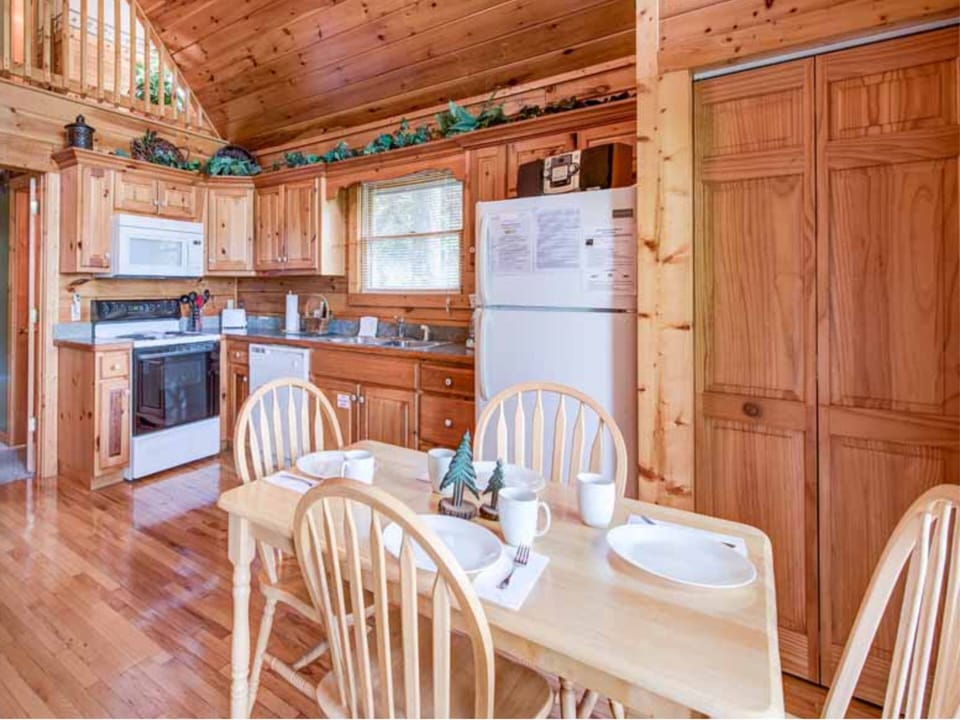 Studio (1 Bedroom) | Property amenity
