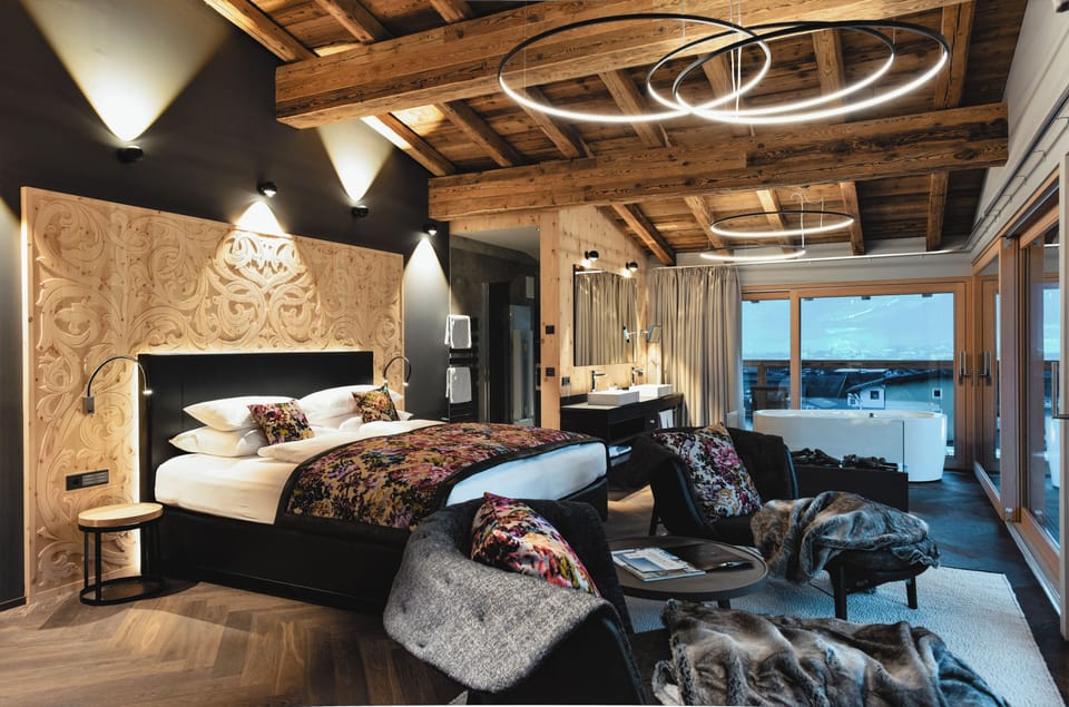 Penthouse Suite (Bergfeuer), Mountain View, Terrace, Sauna, Whirlpool | Down comforters, in-room safe, laptop workspace, blackout drapes