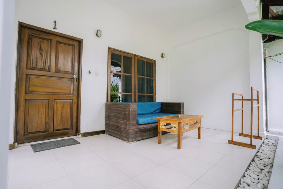 Standard Twin Room | Terrace/patio