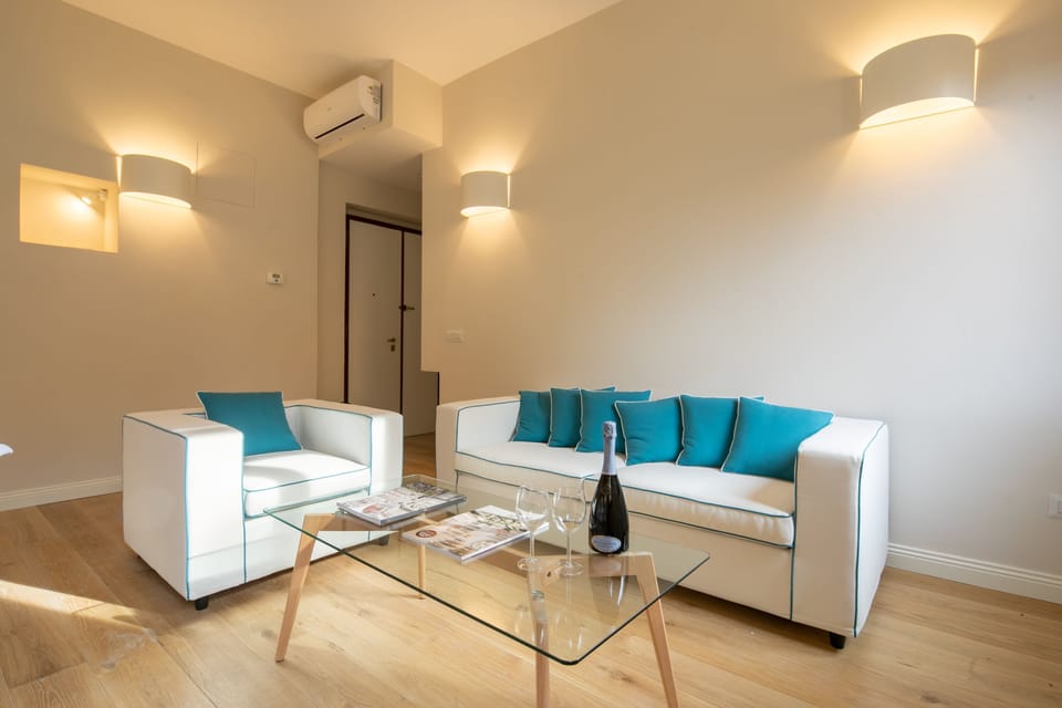 Design Apartment | Living area | Flat-screen TV
