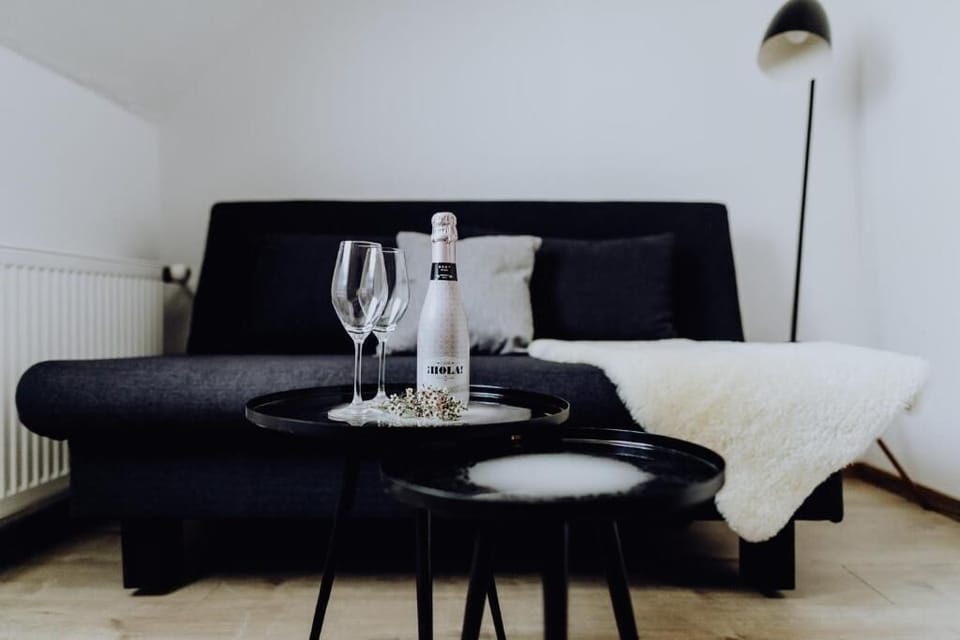 Triple Room | In-room safe, desk, blackout drapes, free WiFi