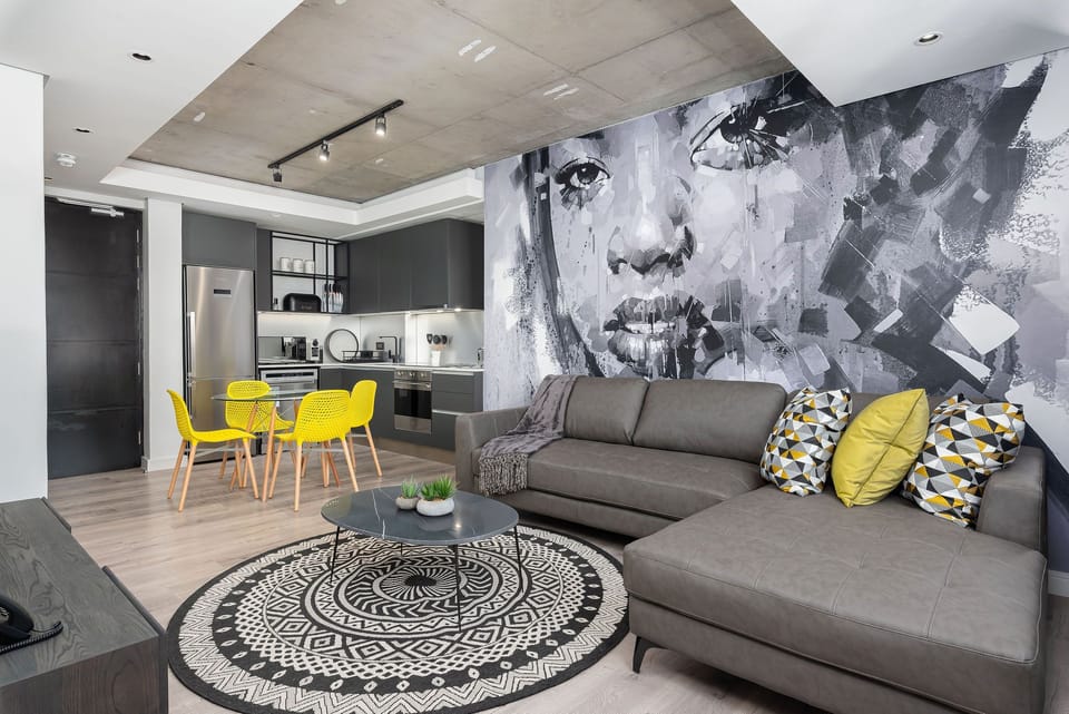 Comfort Apartment | Living area | Flat-screen TV