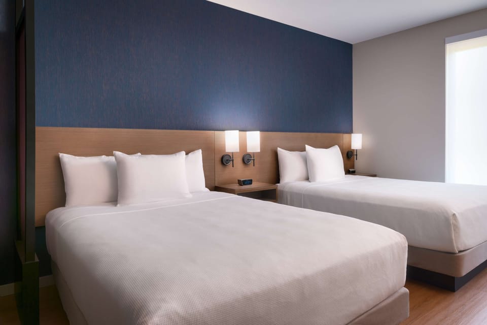 Egyptian cotton sheets, premium bedding, down comforters, pillowtop beds