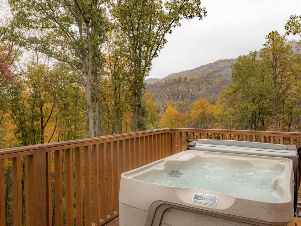 Studio (3 Bedrooms) | Property amenity