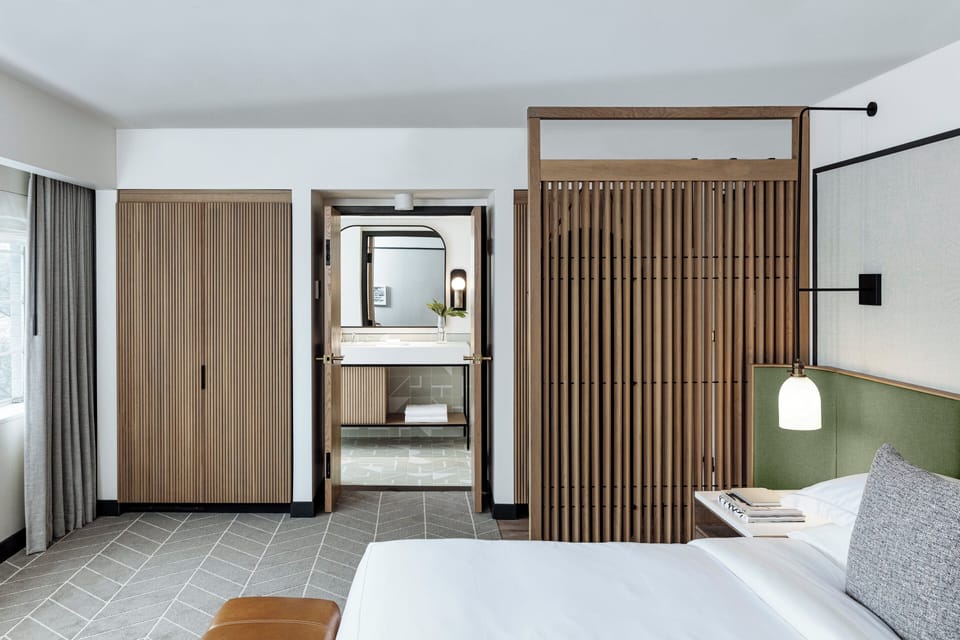 Frette Italian sheets, premium bedding, down comforters, minibar