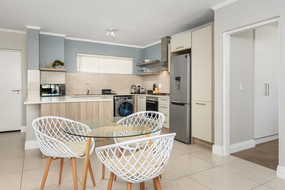 Luxury Apartment | In-room dining