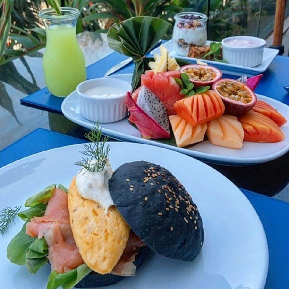 Daily continental breakfast for a fee