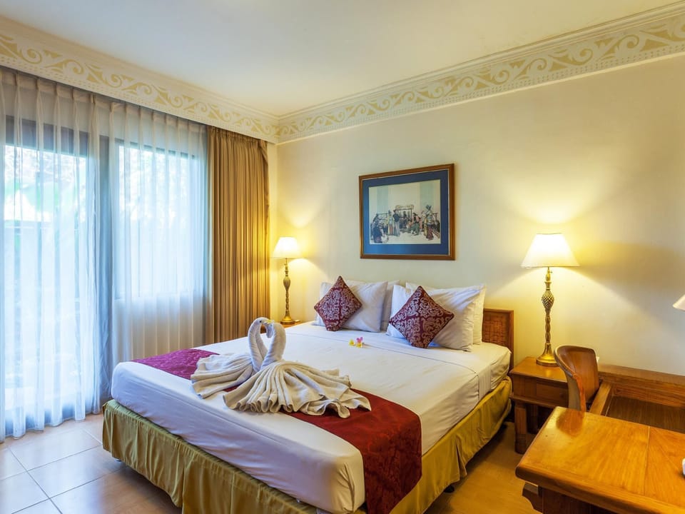 In-room safe, desk, iron/ironing board, free WiFi