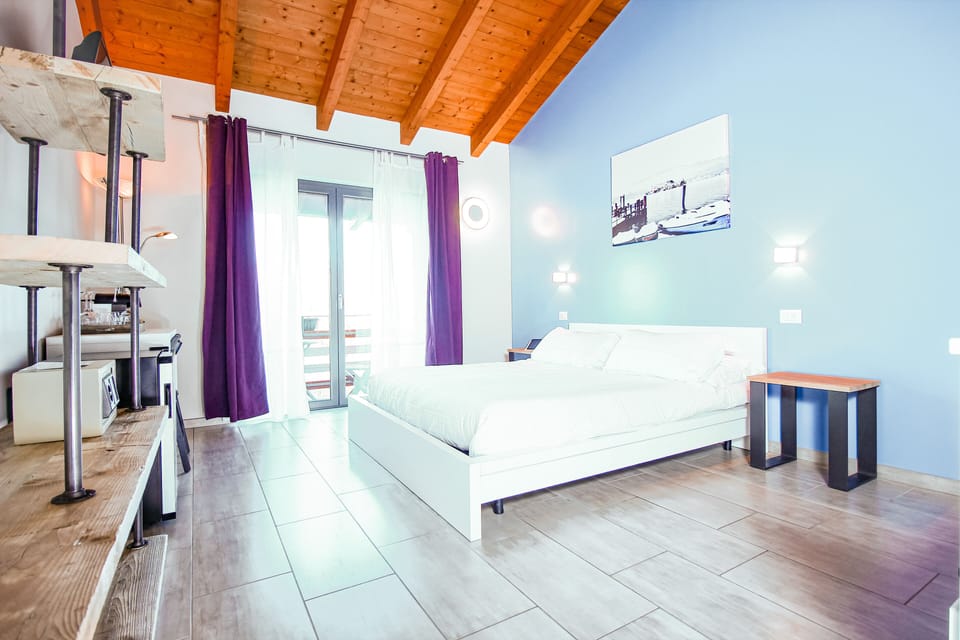 Superior Double Room & Spa | Down comforters, minibar, in-room safe, individually decorated