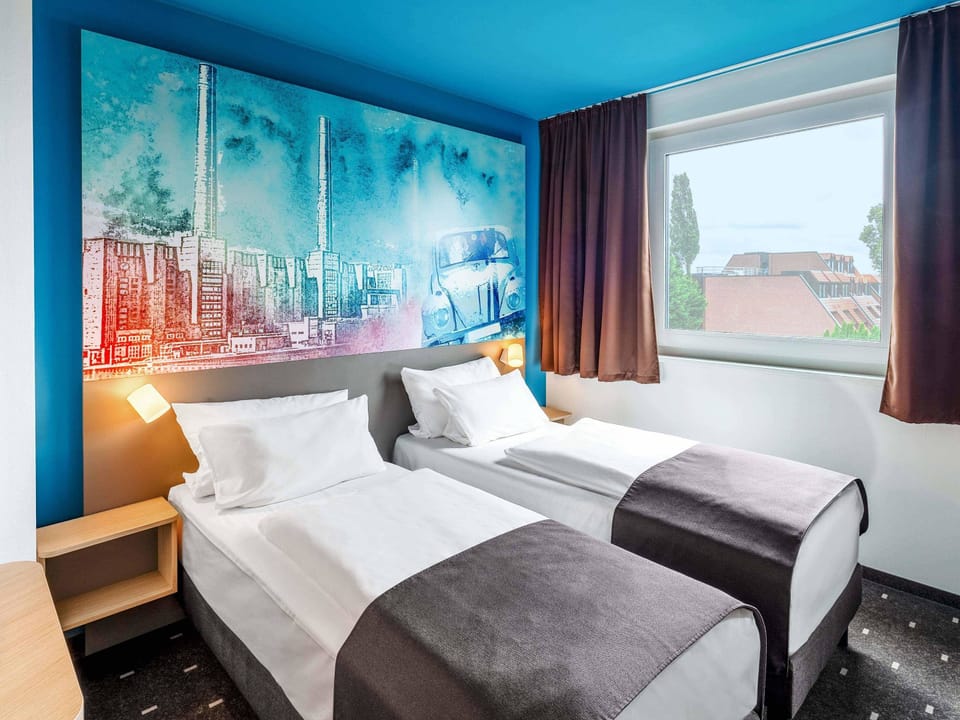 Triple Room | Desk, laptop workspace, soundproofing, WiFi (free)
