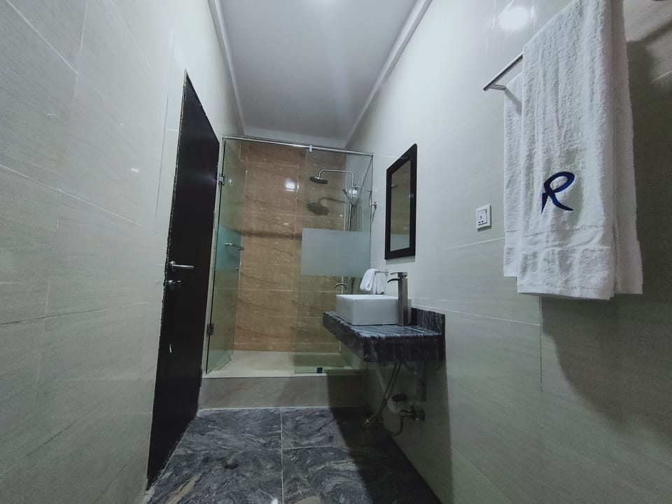 Residency Deluxe | Bathroom