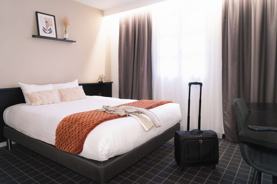 Standard Double Room, Private Bathroom | Premium bedding, in-room safe, desk, blackout drapes