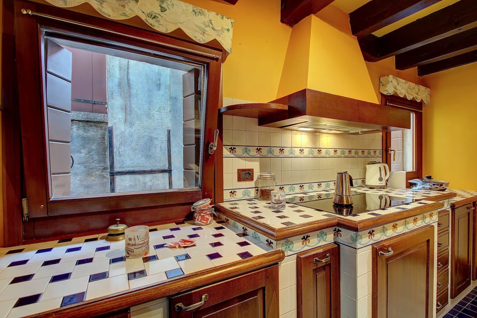 Apartment, 3 Bedrooms, Terrace | Private kitchen