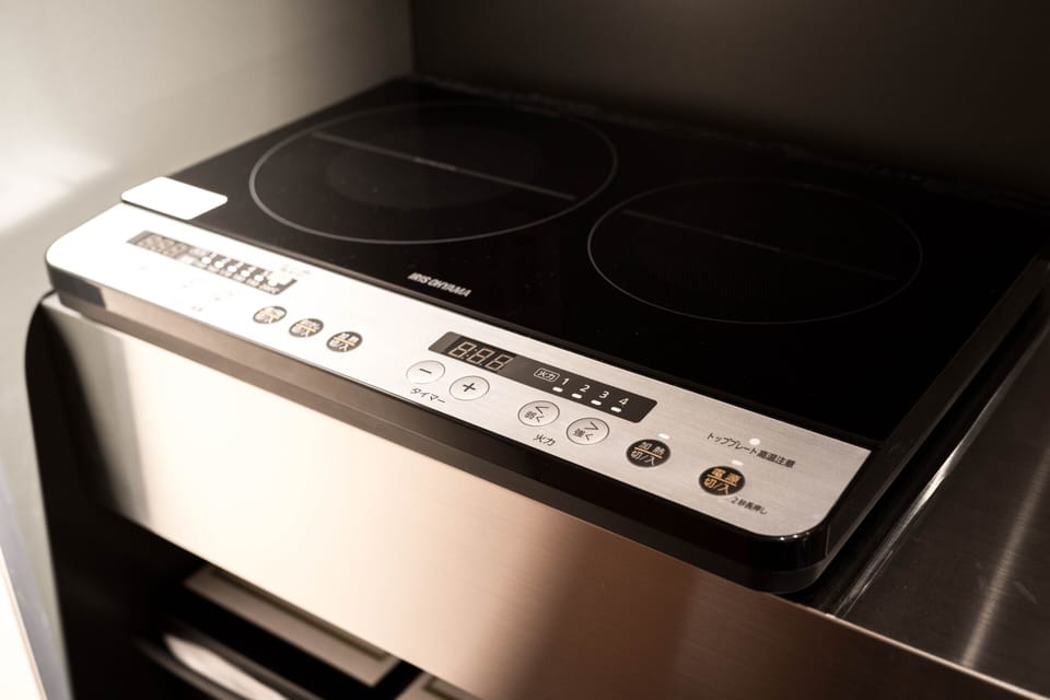 Private Vacation Home | Private kitchenette | Full-size fridge, microwave, stovetop, electric kettle