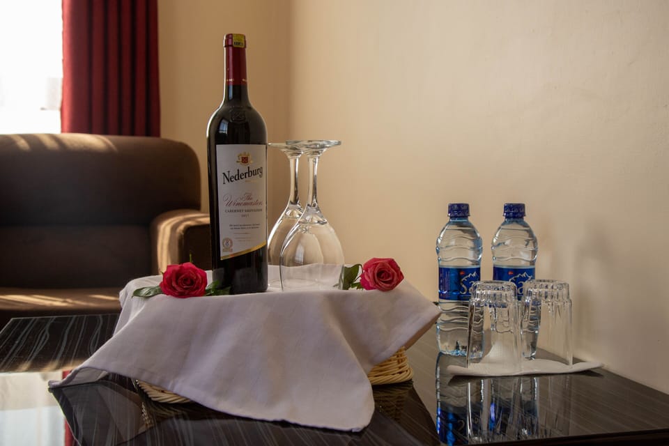 Standard Studio Suite | Free WiFi, bed sheets