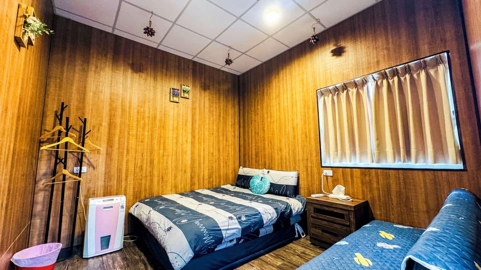 Standard Quadruple Room | Bed sheets