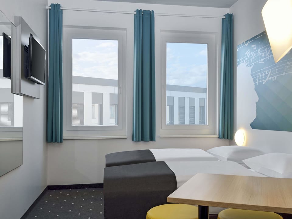 Double Room | Desk, soundproofing, free WiFi, bed sheets