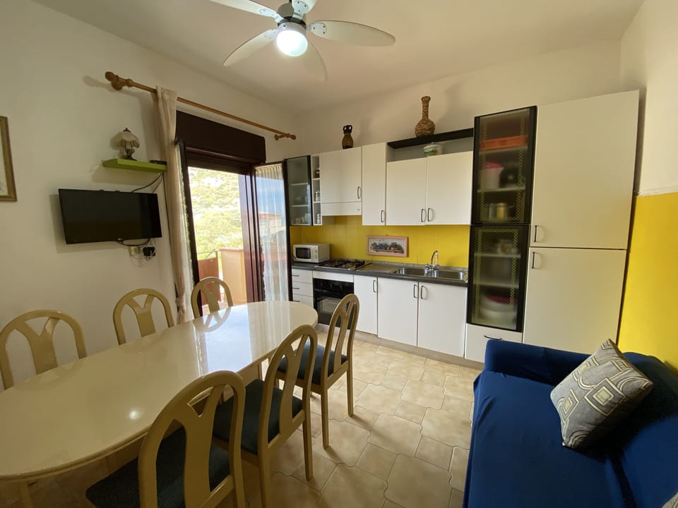 Apartment | Dining