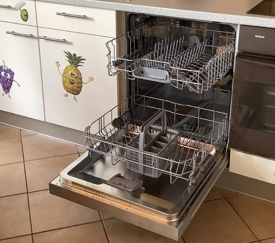 Apartment | Private kitchen | Fridge, microwave, oven, stovetop