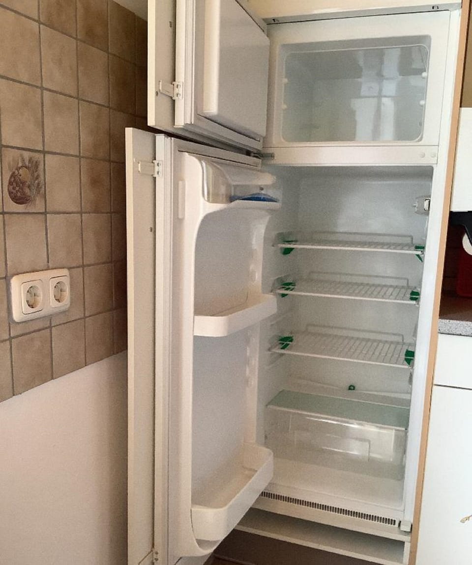Apartment | Private kitchen | Fridge, microwave, oven, stovetop