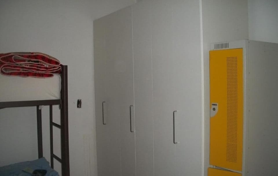 Down comforters, minibar, WiFi (free), bed sheets