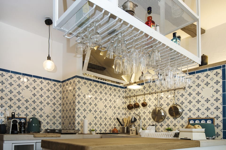 Exclusive Apartment, Ensuite | Private kitchen