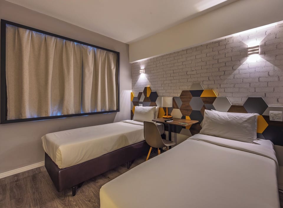 Standard Twin Room | Minibar, desk, iron/ironing board, free WiFi