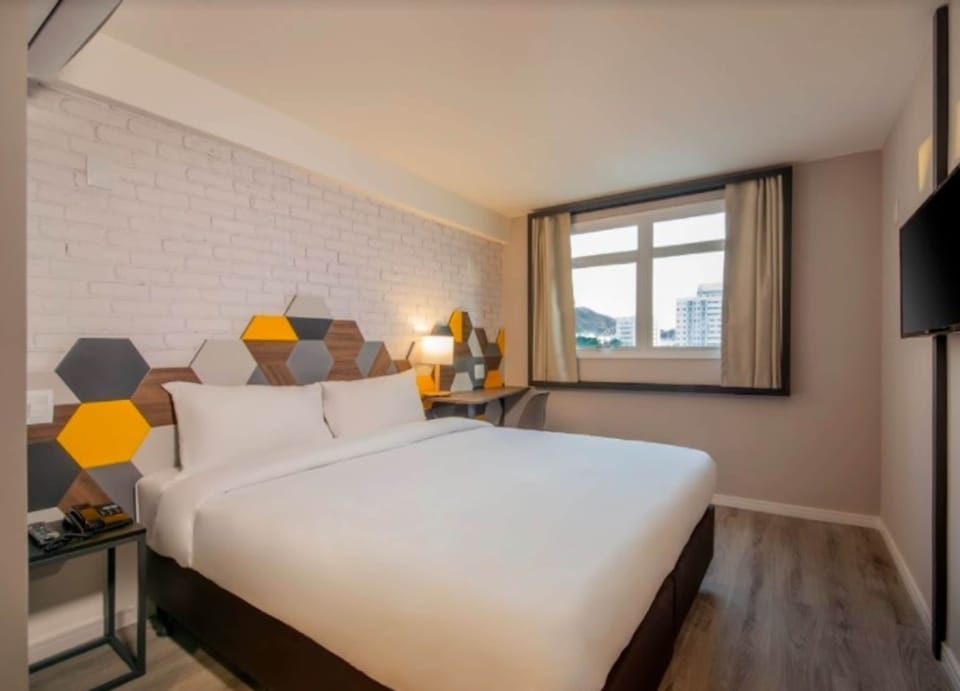 Minibar, desk, iron/ironing board, free WiFi