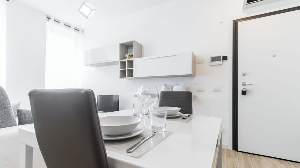 Apartment (1 Bedroom) | Interior