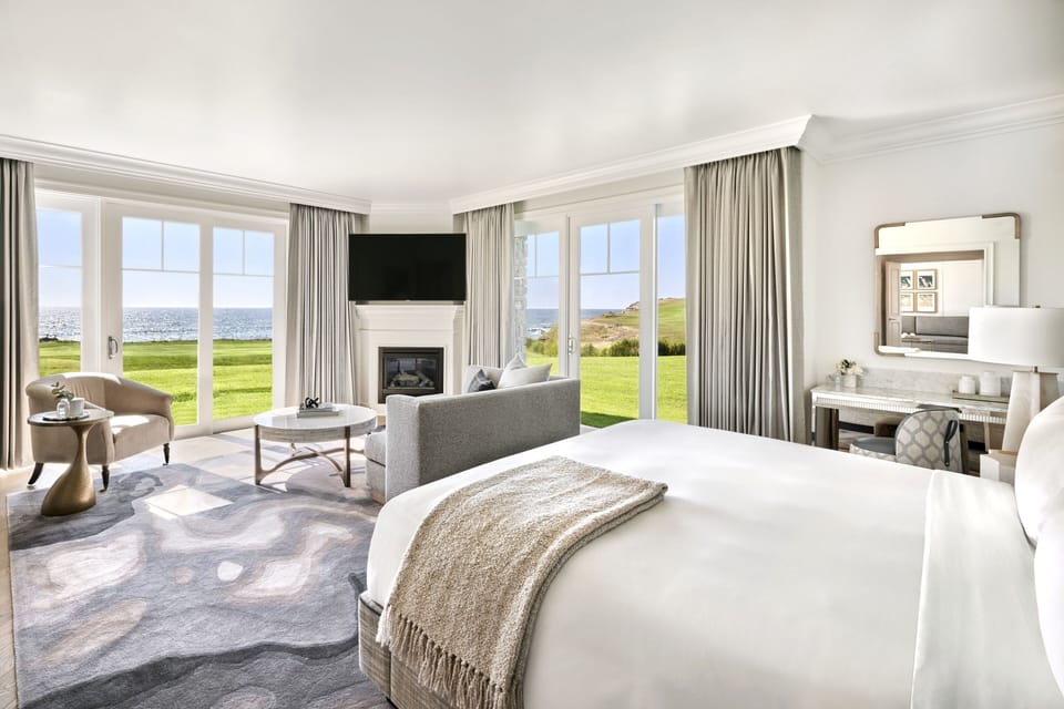 Egyptian cotton sheets, premium bedding, down comforters, in-room safe