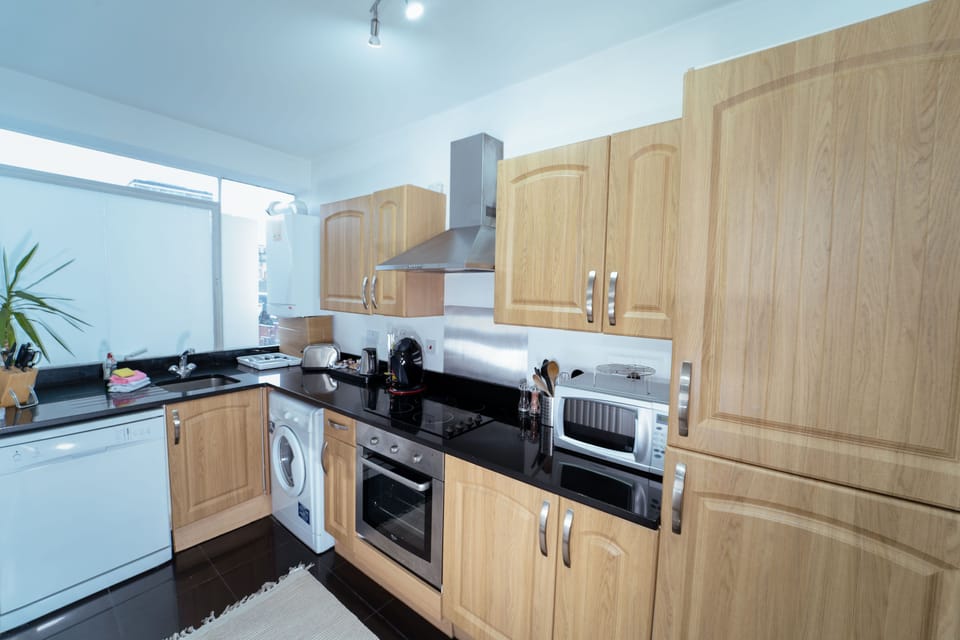 Royal Apartment, Accessible, Ensuite | Private kitchen