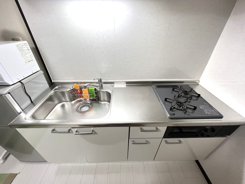 Apartment, Non Smoking | Private kitchenette | Fridge, microwave, stovetop, electric kettle