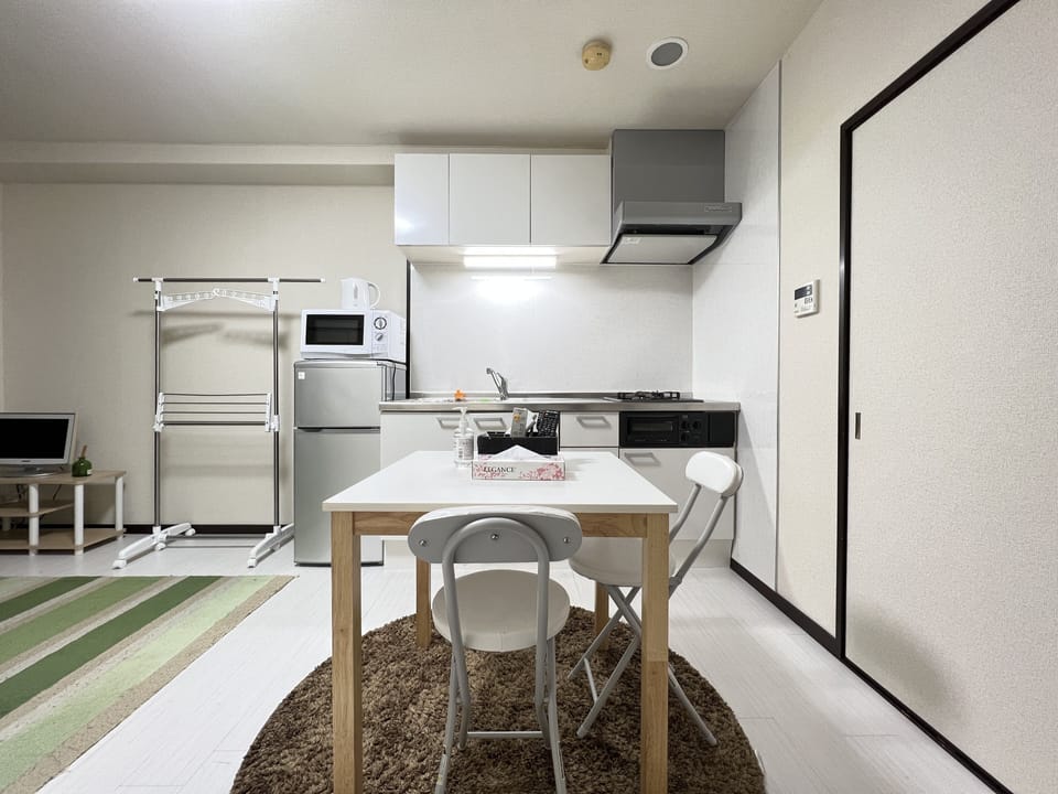 Apartment, Non Smoking | Private kitchenette | Fridge, microwave, stovetop, electric kettle
