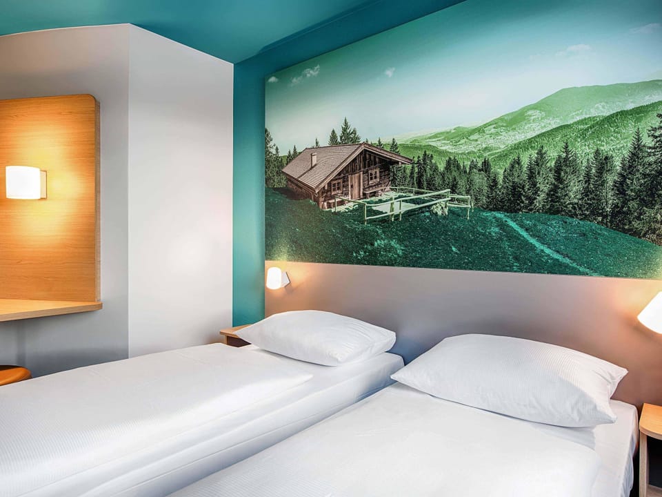 Twin Room | Desk, soundproofing, free WiFi