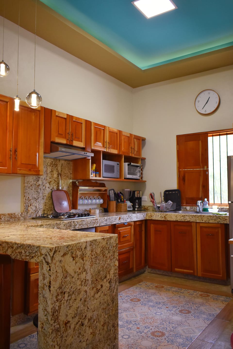 Mini-fridge, espresso maker, highchair