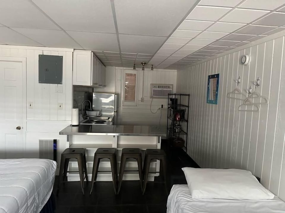 Beach Level Kitchen Room | Living area | 45-inch Smart TV with digital channels