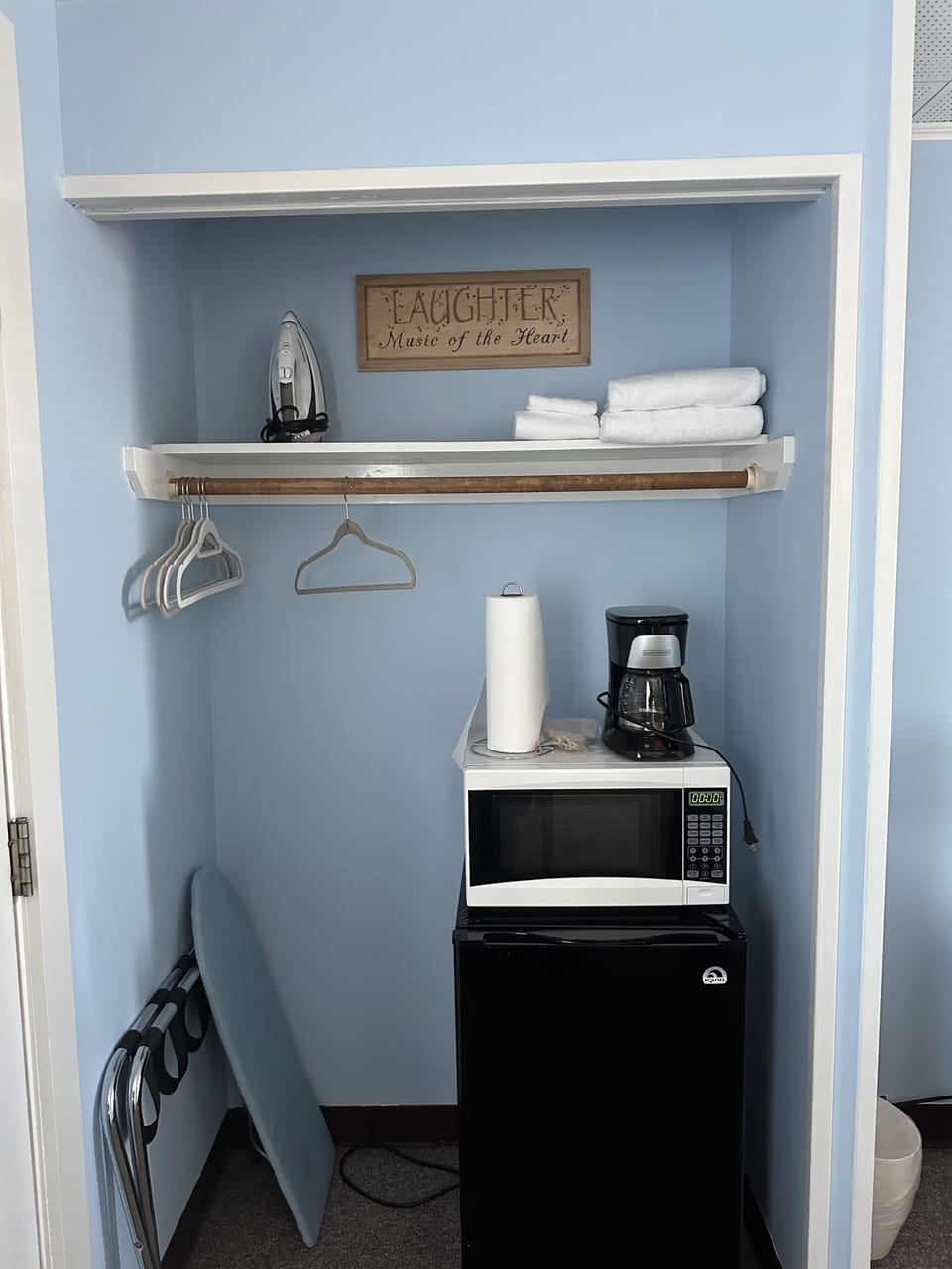 Beach Deck Room | Mini-refrigerator