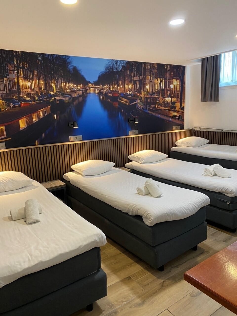 Family Room | In-room safe, free WiFi