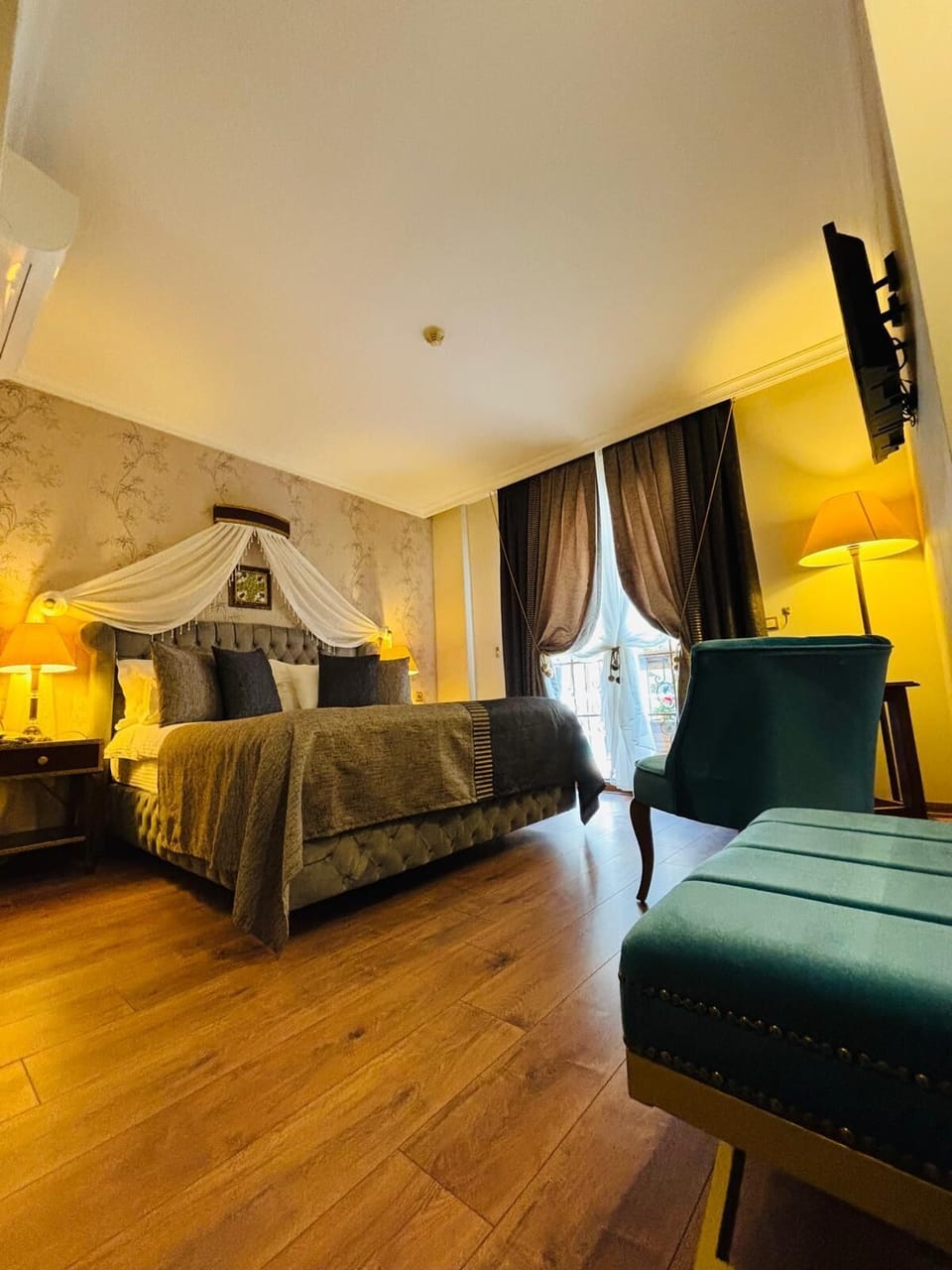 Single Room | Premium bedding, Select Comfort beds, minibar, in-room safe