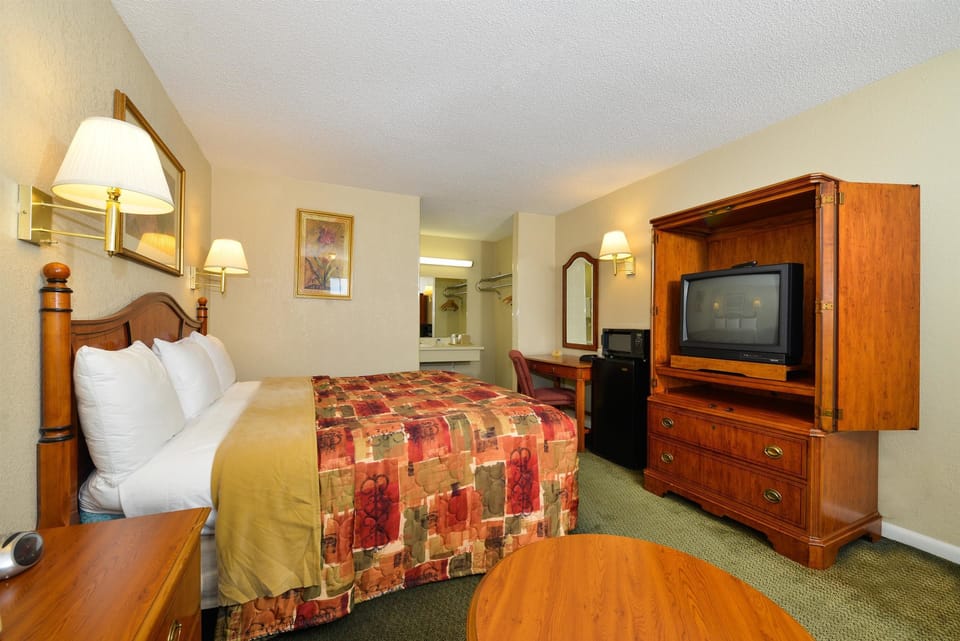 Desk, blackout drapes, iron/ironing board, free WiFi