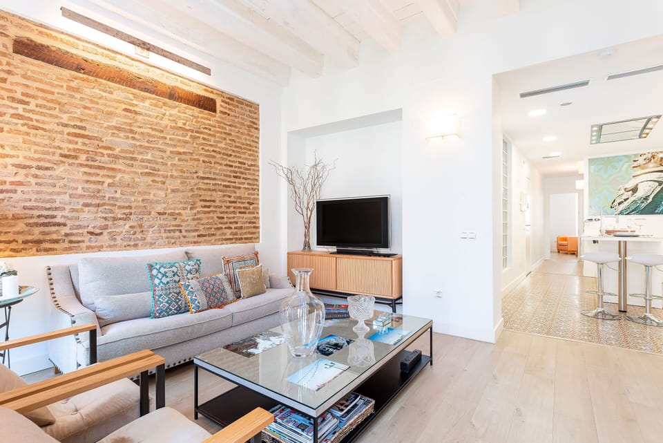 Apartment (2 Bedrooms) | Living area | TV